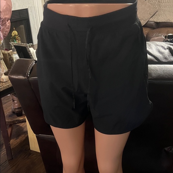 lululemon athletica Black Athletic Shorts - Picture 1 of 5